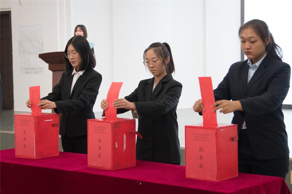 民胞物什么成语_成语故事简笔画(2)