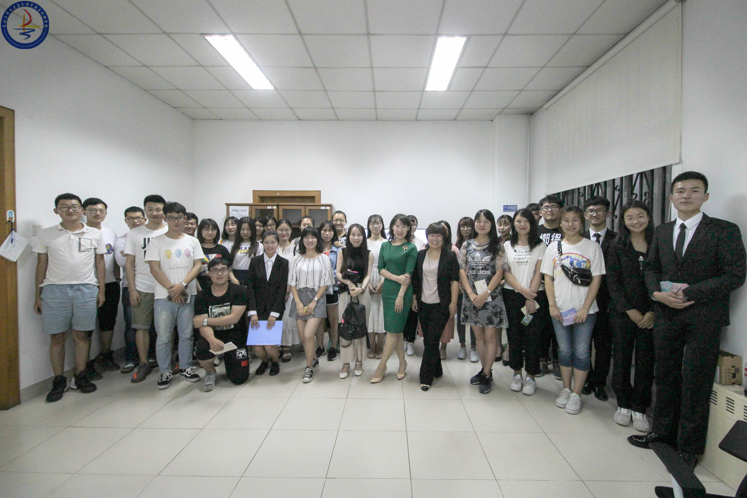 资源与材料学院第五期青年文化沙龙顺利举行