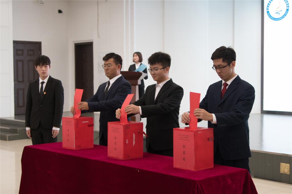 民胞物什么成语_成语故事简笔画(2)